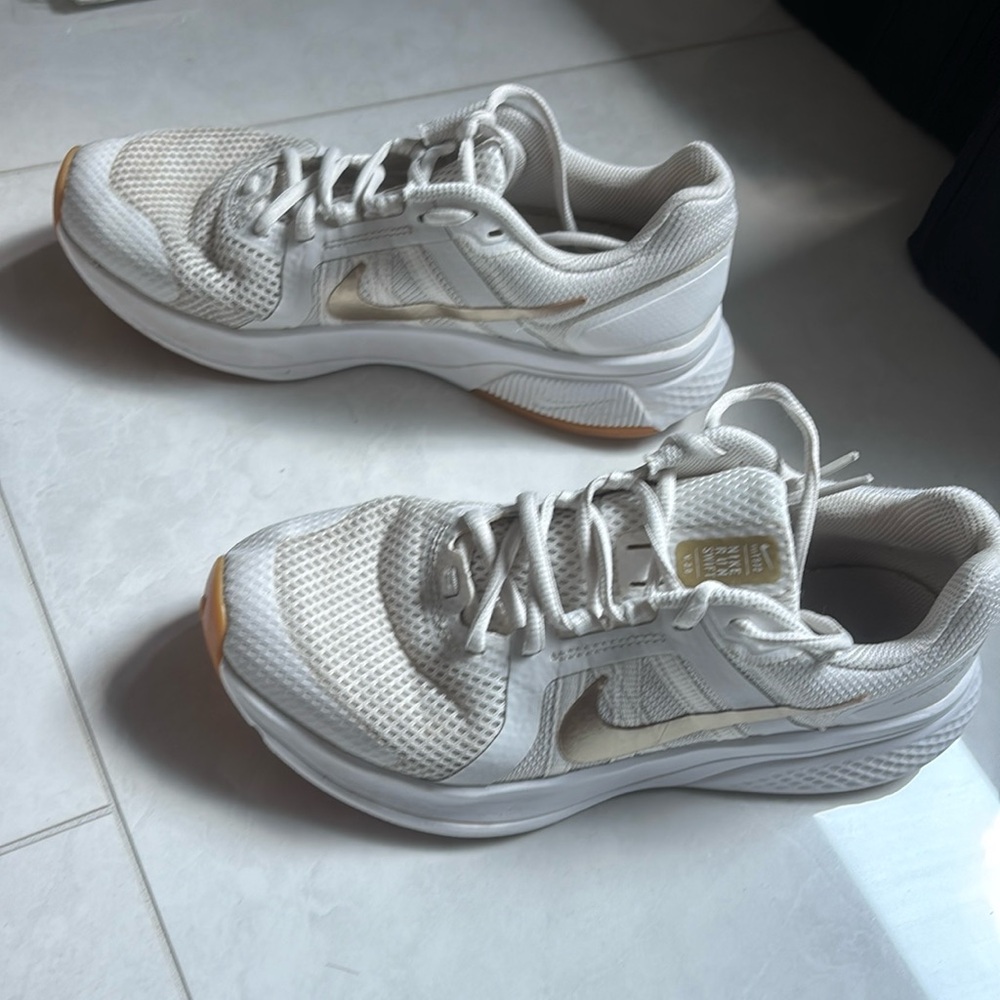 White Nike Air Max Sneakers